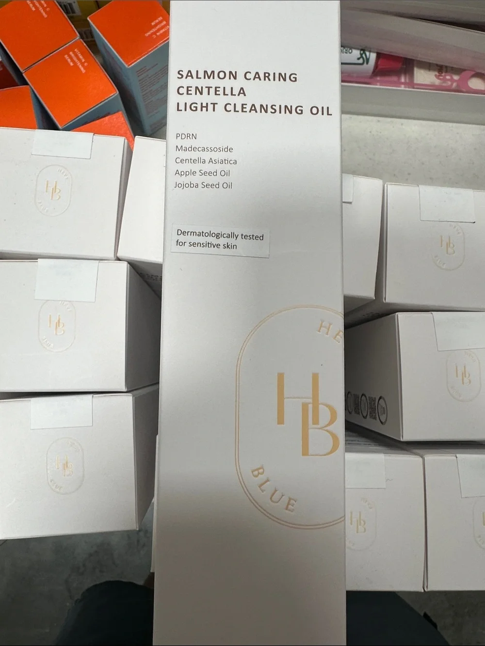 HeveBlue Salmon Caring Centella Light Cleansing Oil - Cream